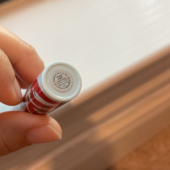 Clinique Kate Spade Almost Lipstick Black Honey Mini Travel Size .04 oz - Picture 2 of 3